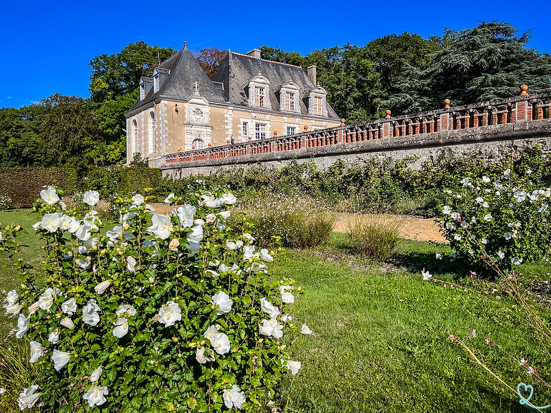 Besuchen Sie das Château de Valmer und seine blendenden Gärten