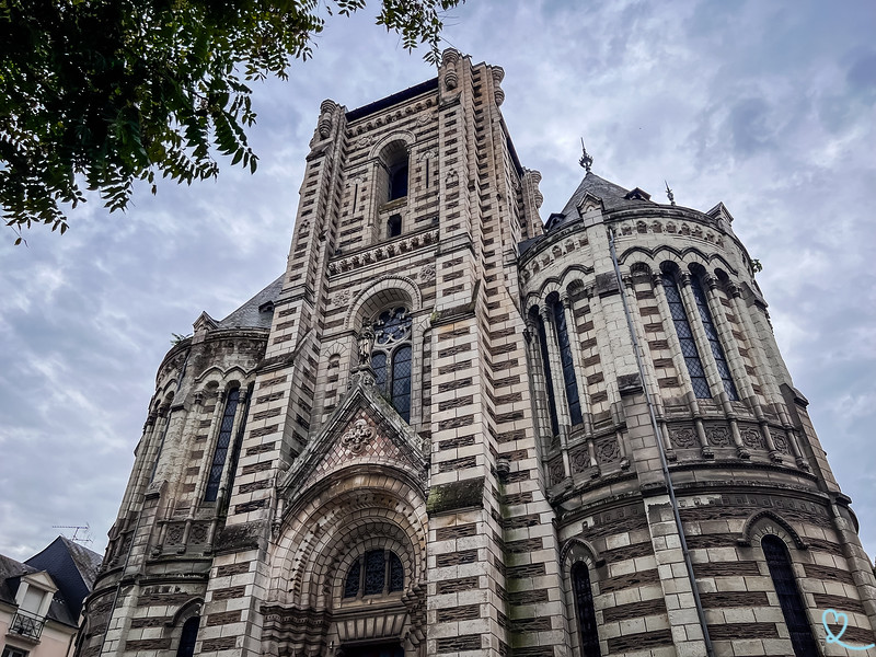 Besuchen Sie die Kirche Notre Dame des Victoires Angers.