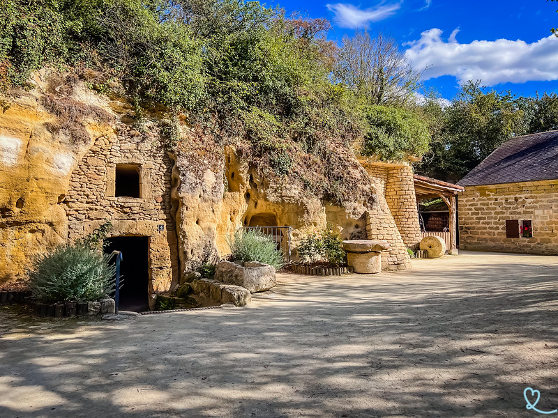 que ver pueblo rochemenier visitar
